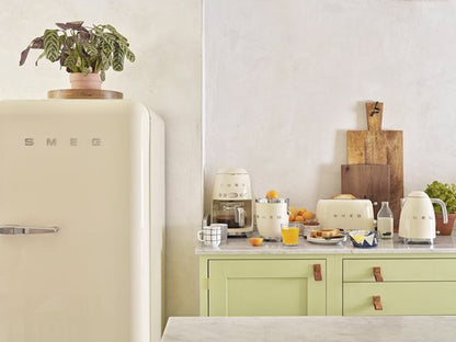 SMEG Waterkoker KLF03CREU - Creme